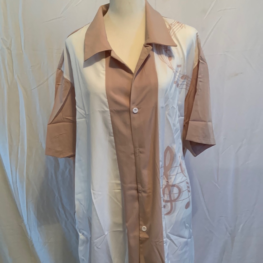Mens tan and white music themed shirt